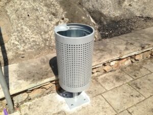 אשפתון מתכת